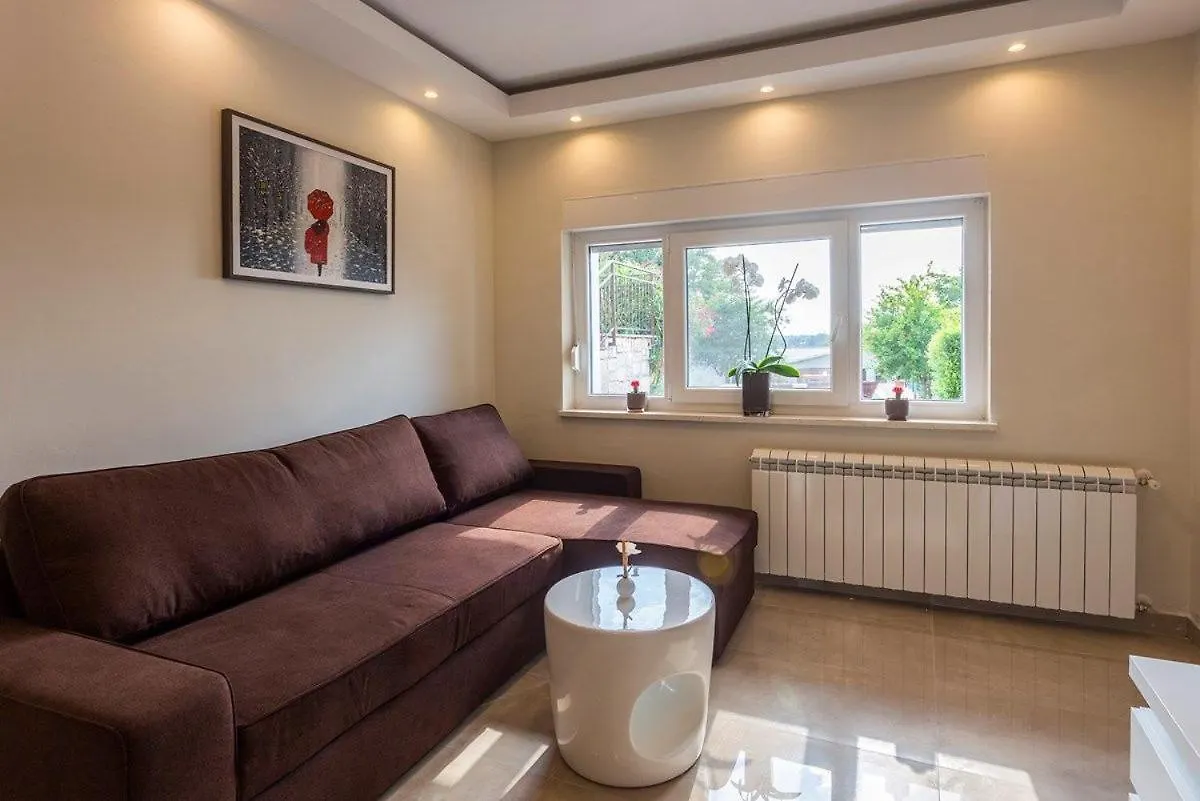 فيلا Casa Kujici كرينكا بيت للعطل